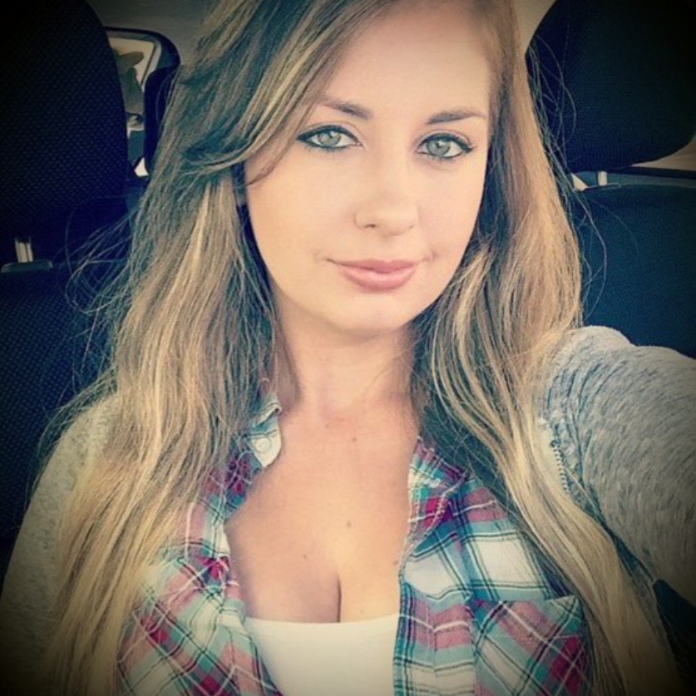 Meet your Posher, Steph